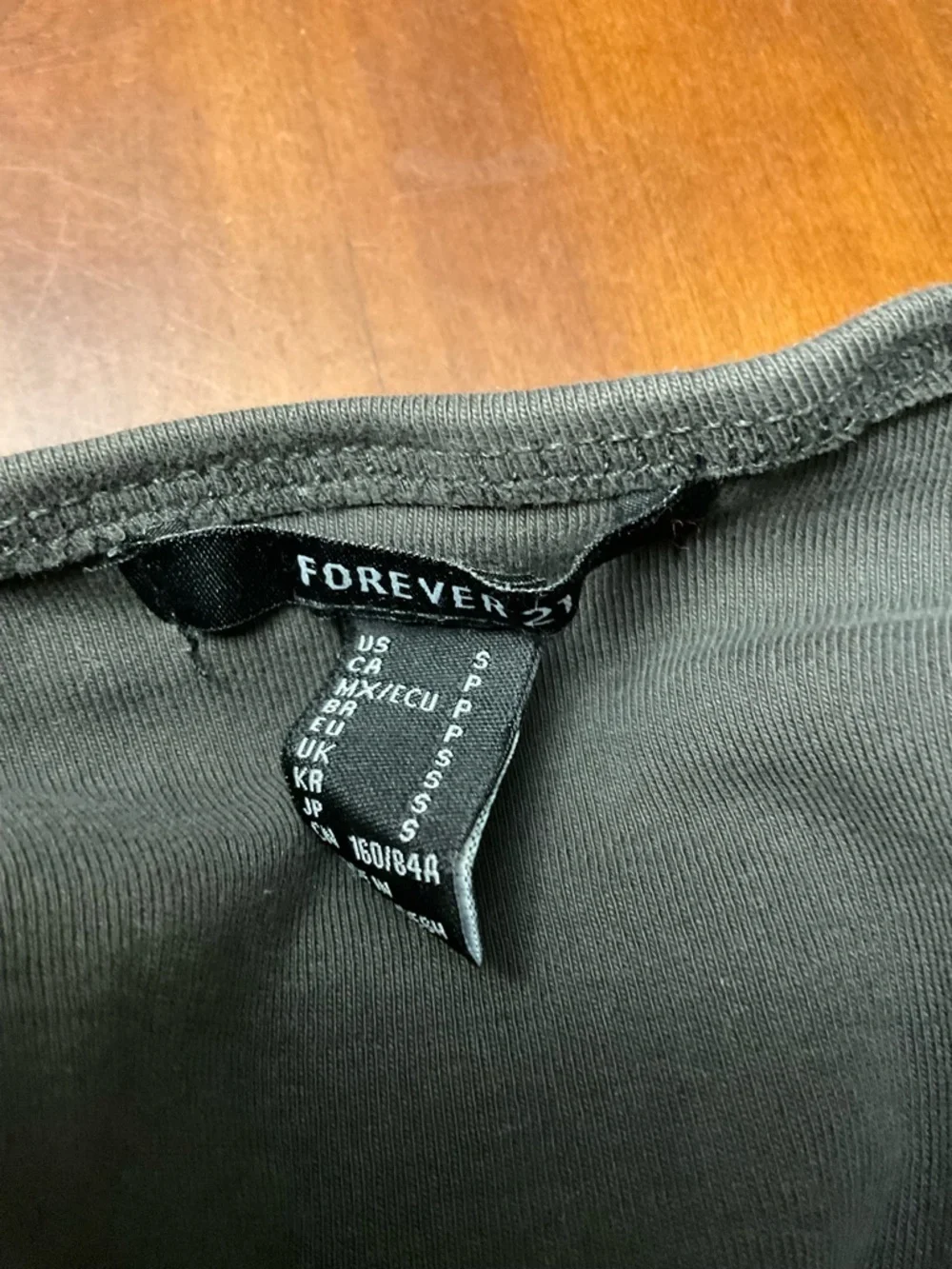 Forever 21 Black Graphic Crop Top - Picture 5 of 5
